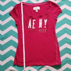 American Eagle Magenta Scoop Neck Tee